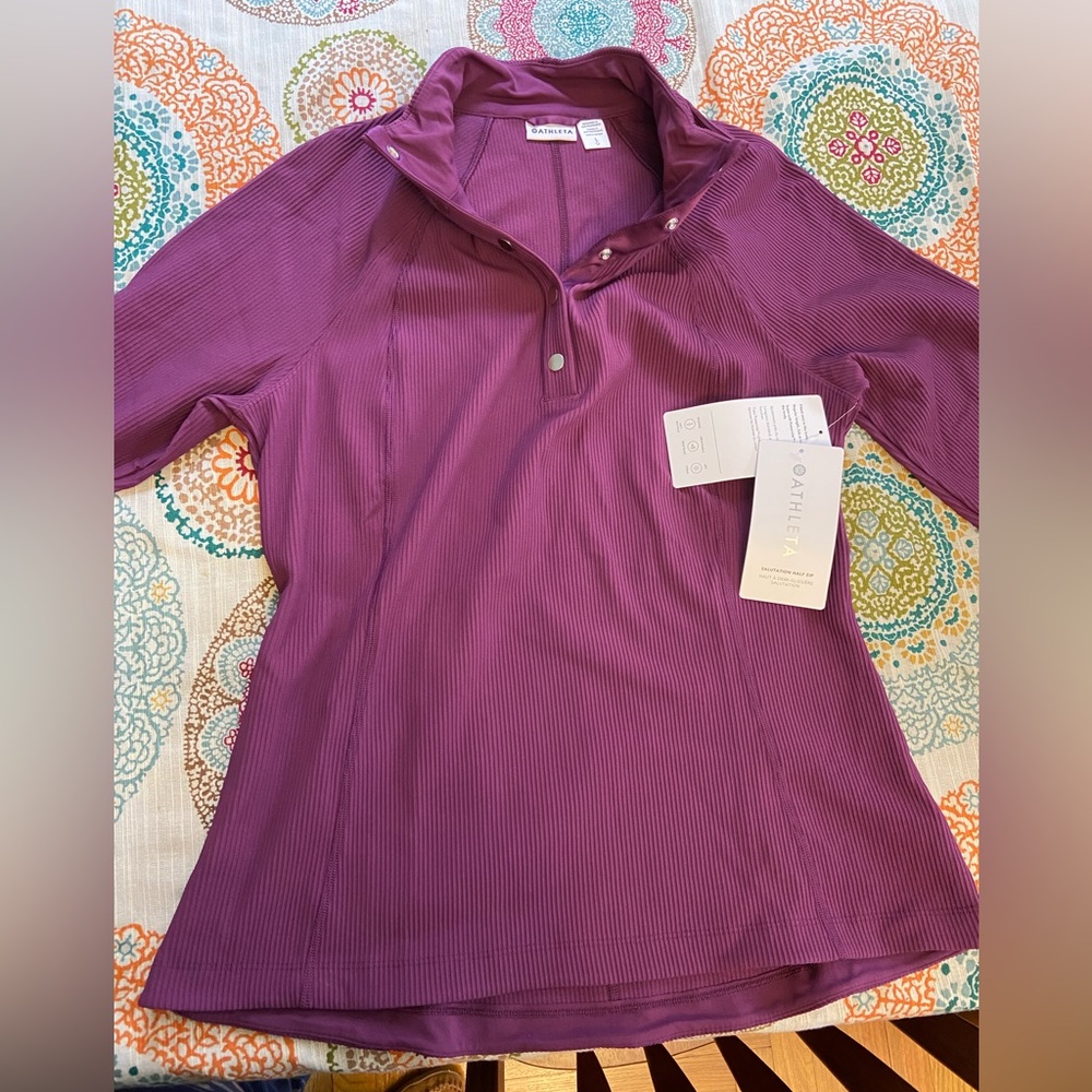 Athleta woman’s long sleeve (salutation Henley top)